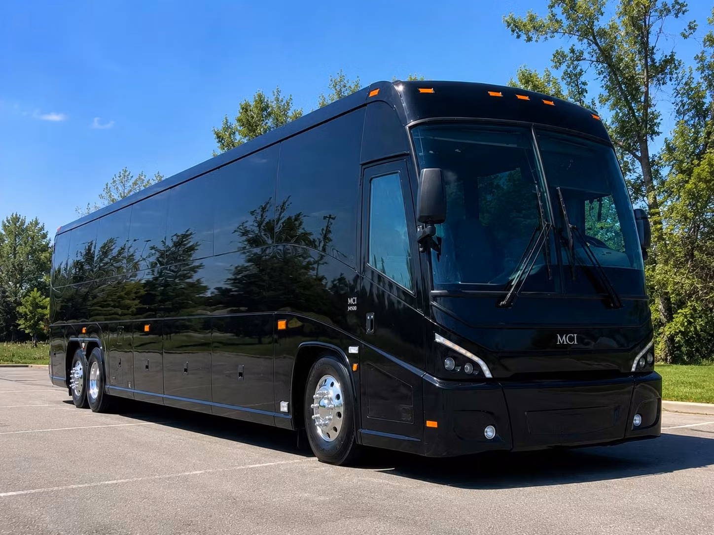concert event private party bus rentals in farmington hills