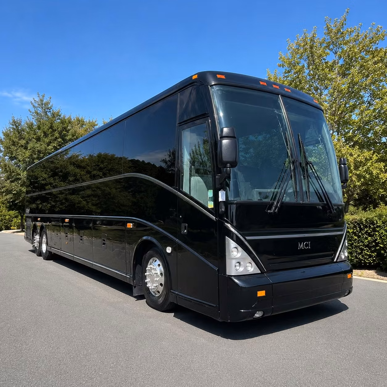employee shuttle services in farmington hills keep your workforce moving
