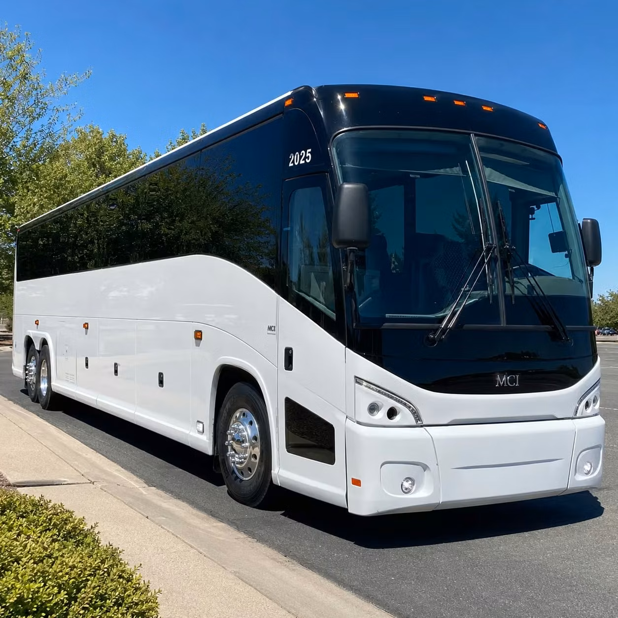 multi day bus rentals for farmington hills corporate groups and conference travel